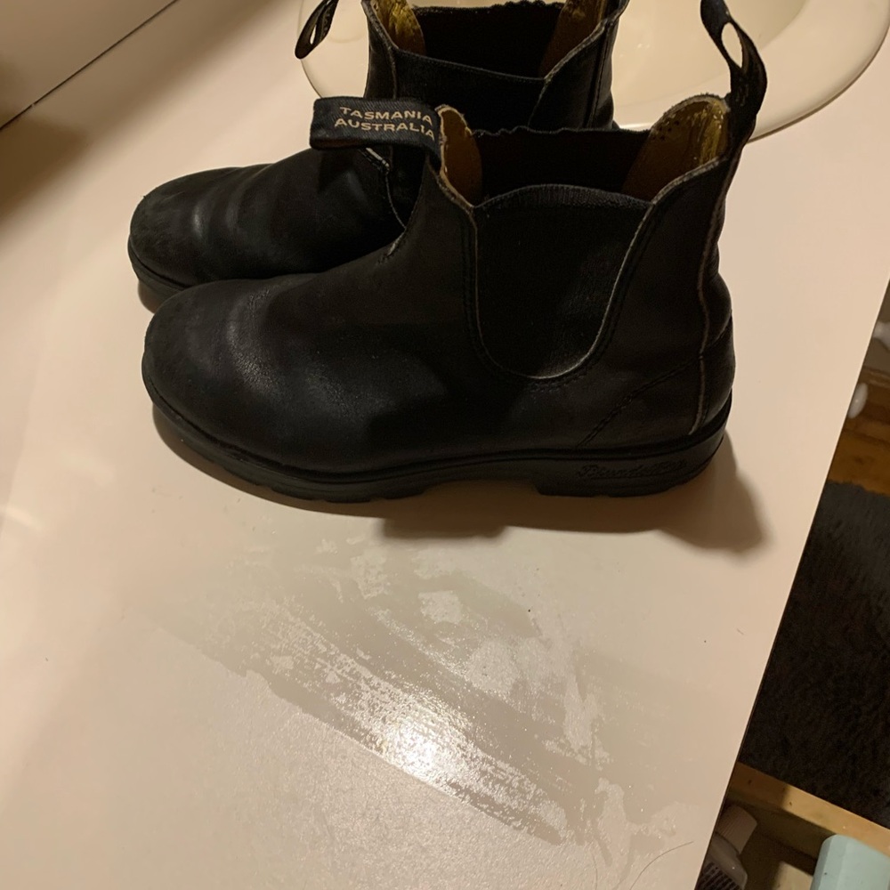 Blundstone Black Leather Women’s size 8 U.S.
